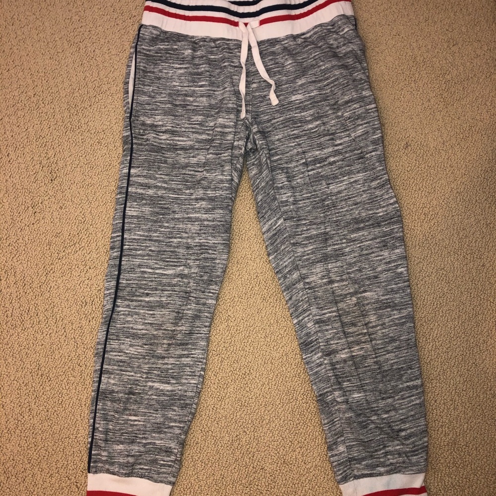 Comfy joggers/loungewear